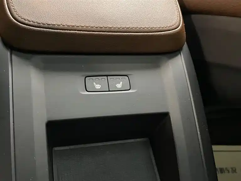 Volvo Volvo S90 2023 B5 Momentum Luxury Edition 2023 - thumbnail 15