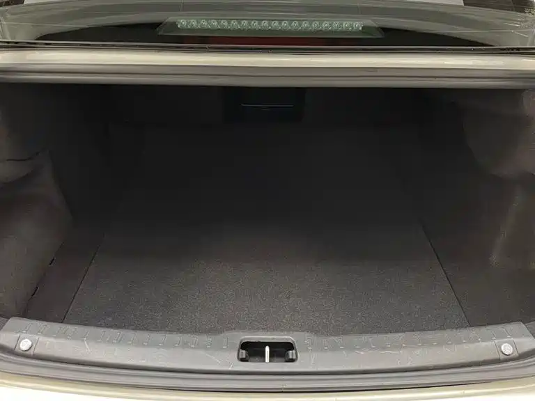 Volvo Volvo S90 2023 B5 Momentum Luxury Edition 2023 - thumbnail 21