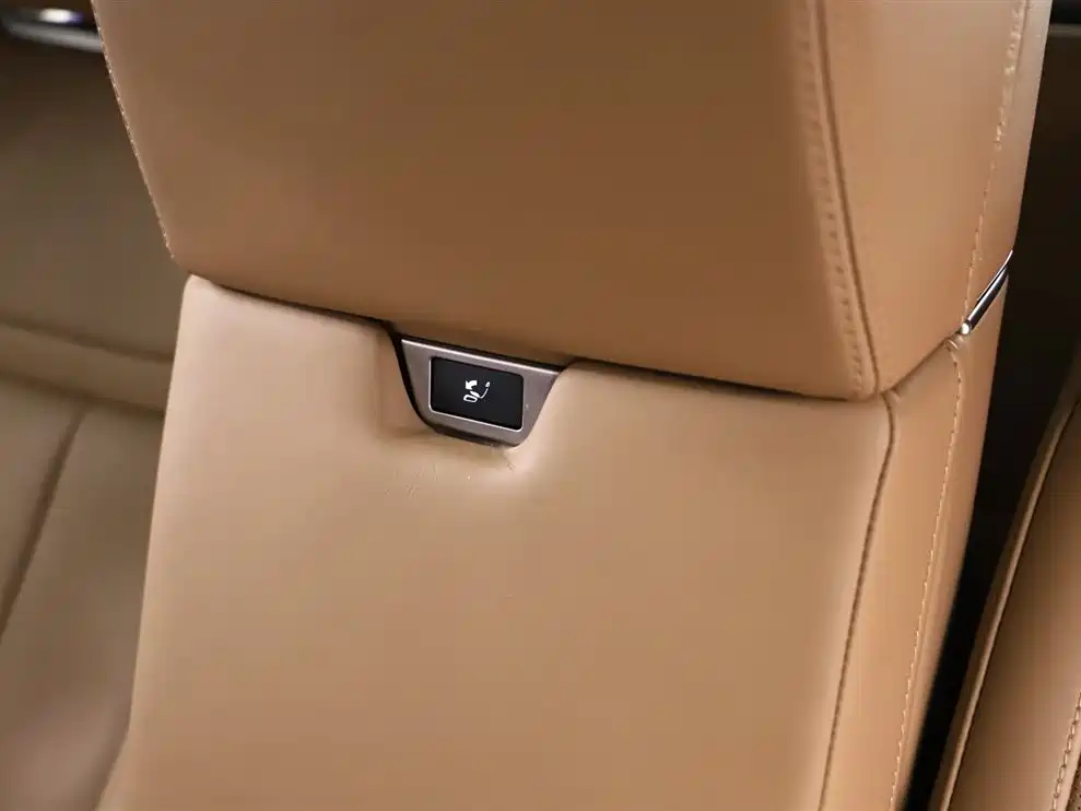 Land Rover Range Rover 2025 3.0 L6 400PS Autobiography LWB 2025 - thumbnail 24