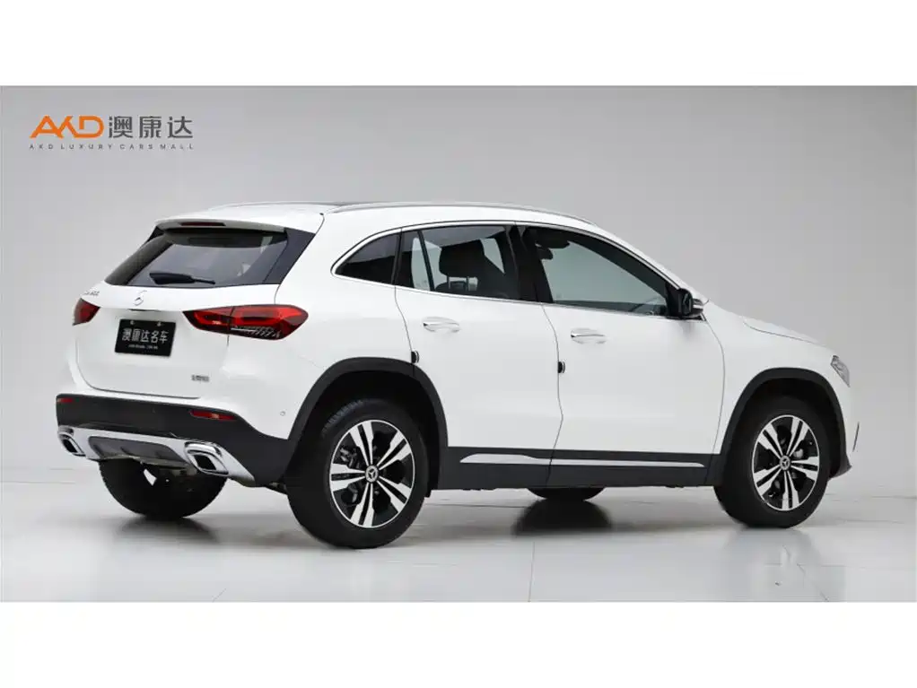 Mercedes-Benz Mercedes-Benz GLA 200 2022 - thumbnail 3