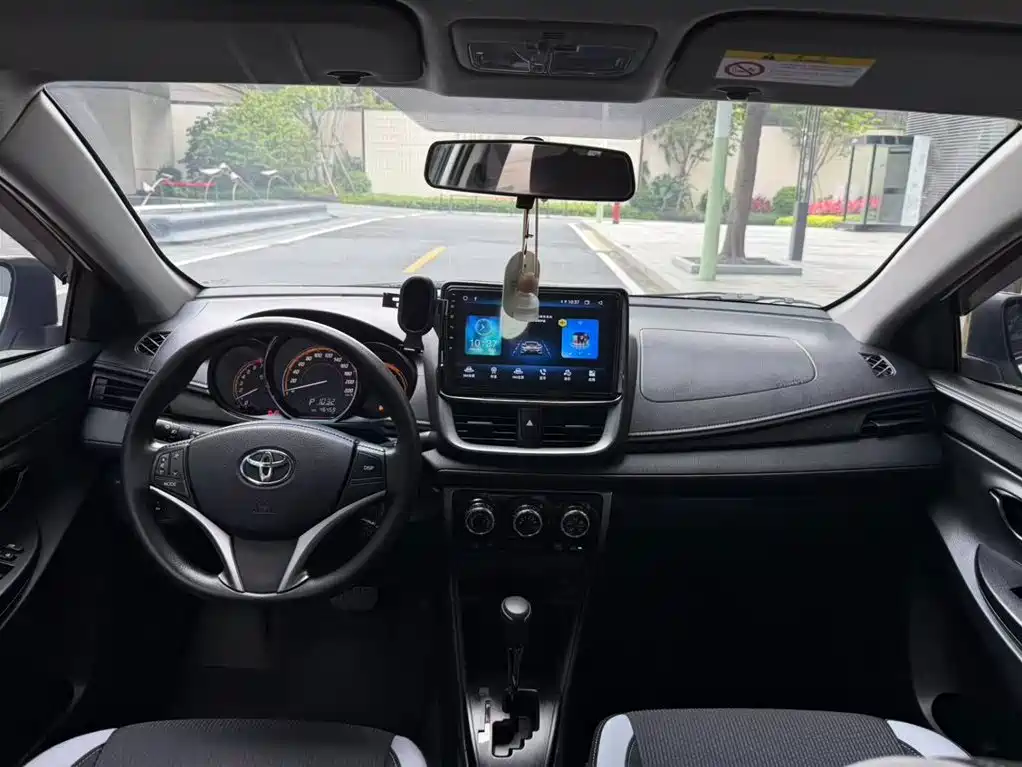 Toyota YARiS L 2022 Zhixuan X 1.5L CVT Leading PLUS Edition 2023 - thumbnail 6