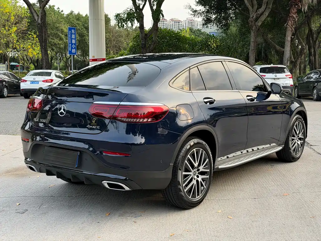 Mercedes-Benz Mercedes-Benz GLC Coupe 2022 GLC 300 4MATIC Coupe SUV 2022 - thumbnail 7