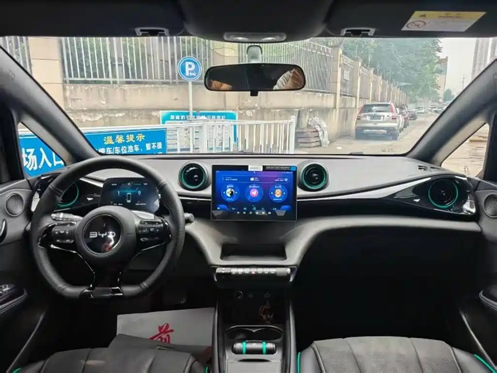 BYD BYD Dolphin 2025 420km Active Edition 2025 - thumbnail 9