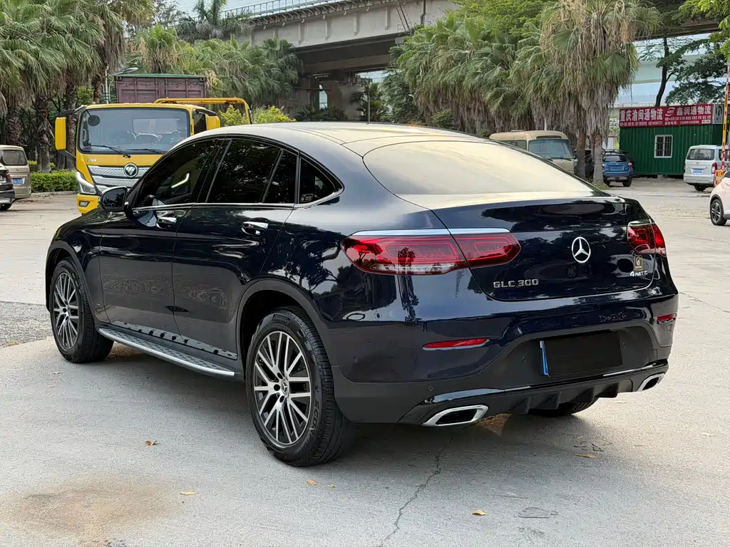 Mercedes-Benz Mercedes-Benz GLC Coupe 2022 GLC 300 4MATIC Coupe SUV 2022 - thumbnail 9