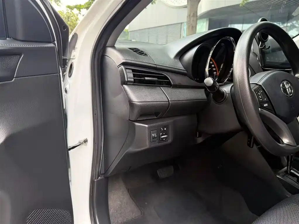 Toyota YARiS L 2022 Zhixuan X 1.5L CVT Leading PLUS Edition 2023 - thumbnail 11