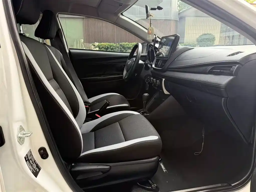 Toyota YARiS L 2022 Zhixuan X 1.5L CVT Leading PLUS Edition 2023 - thumbnail 15