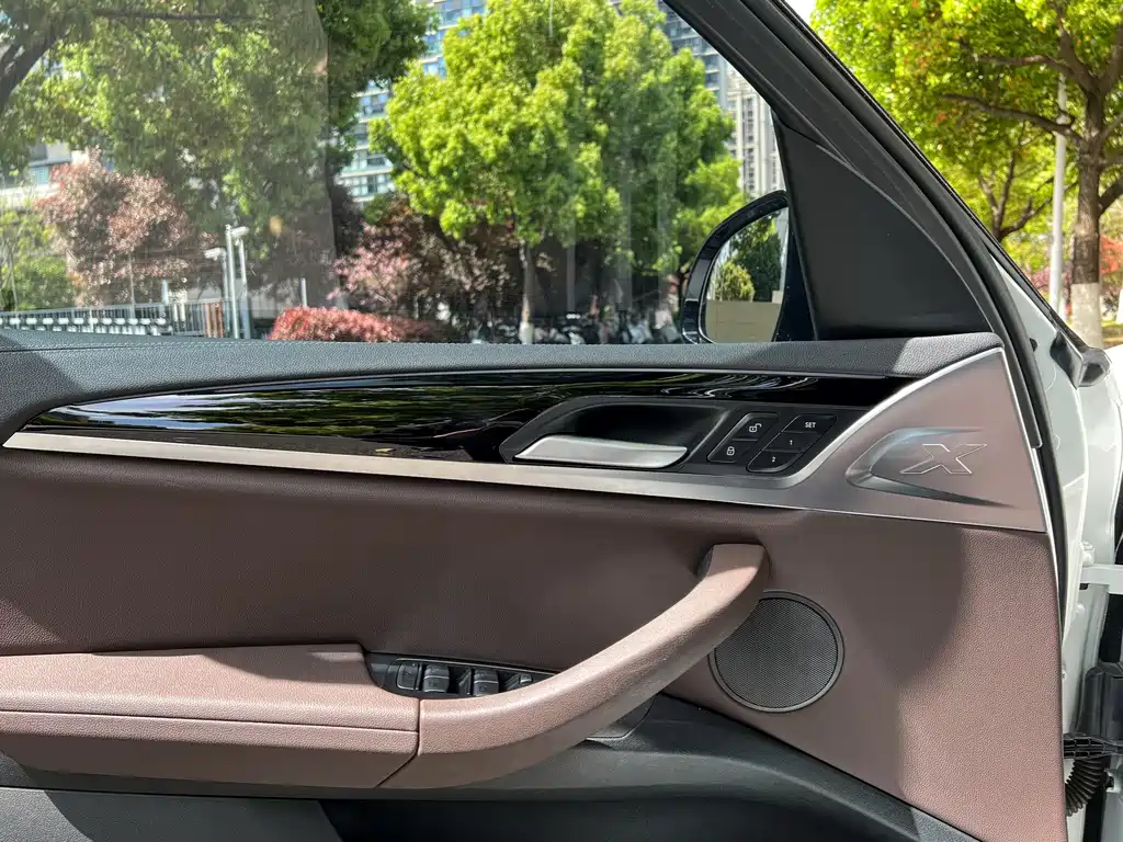 BMW BMW X3 2021 xDrive25i M Sport Package 2021 - thumbnail 14