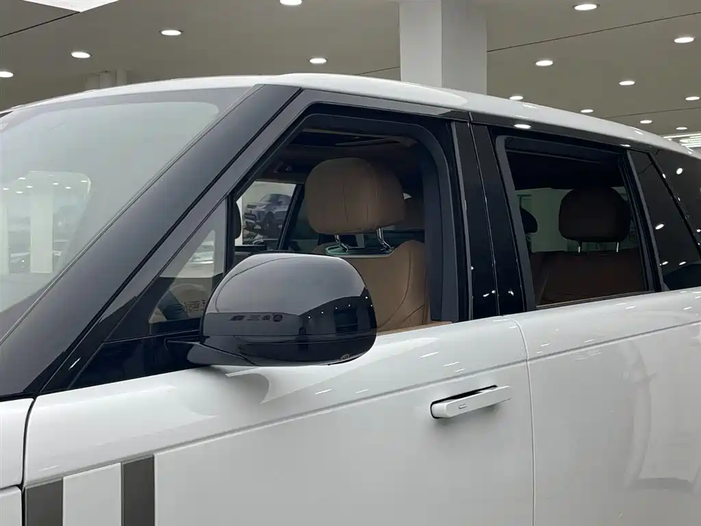 Land Rover Range Rover 2024 3.0 L6 400PS Autobiography LWB 2024 - thumbnail 7