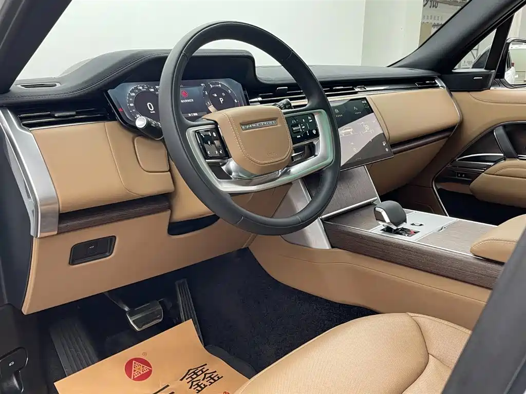 Land Rover Range Rover 2024 3.0 L6 400PS Autobiography LWB 2024 - thumbnail 15