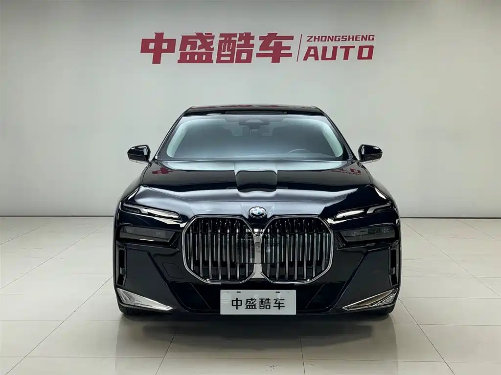 BMW BMW 7 Series 2023 735Li M Sport Package 2024 - thumbnail 2