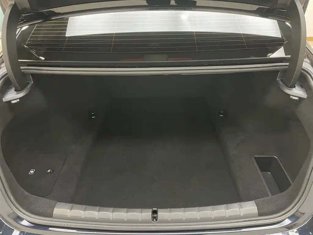 BMW BMW 7 Series 2023 735Li M Sport Package 2024 - thumbnail 28