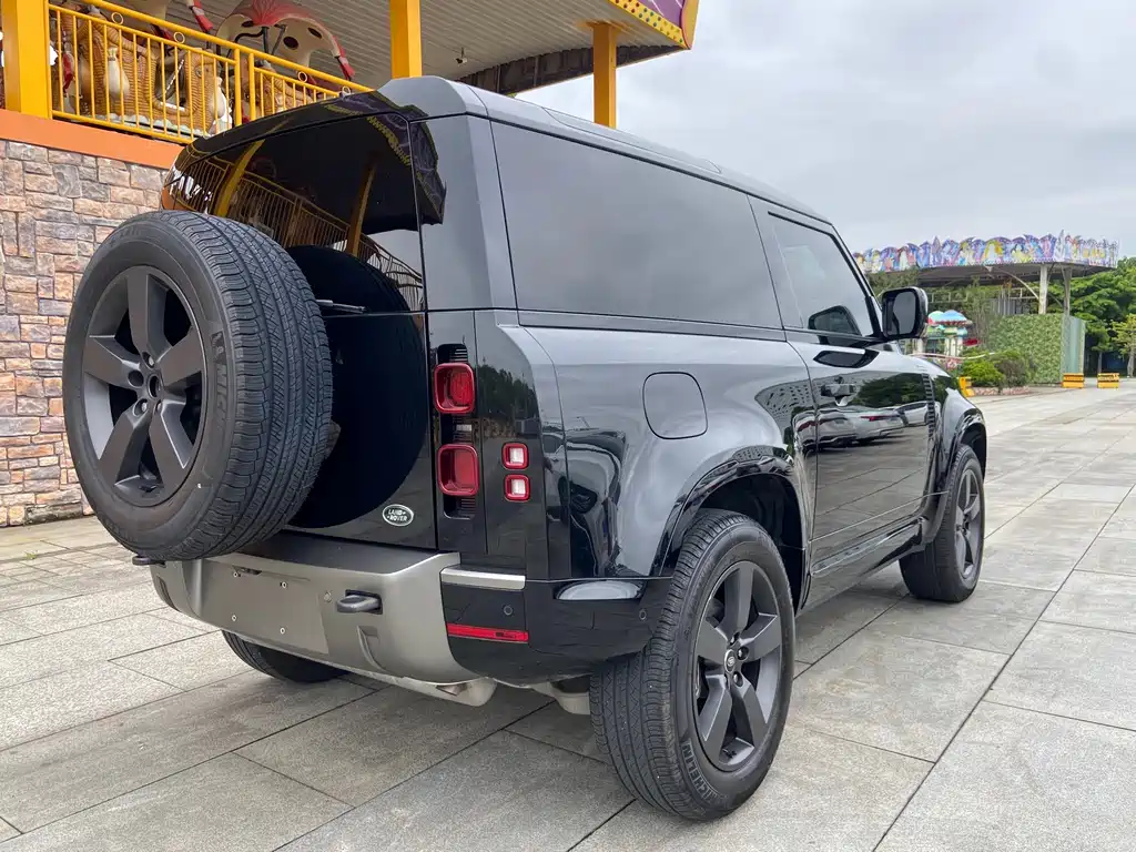Land Rover Land Rover Defender 90 2.0T P300 X-DYNAMIC HSE 2023 - thumbnail 3