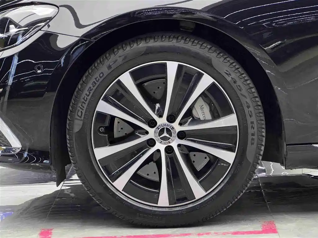 Mercedes-Benz Mercedes-Benz E 350 e L 2022 - thumbnail 3