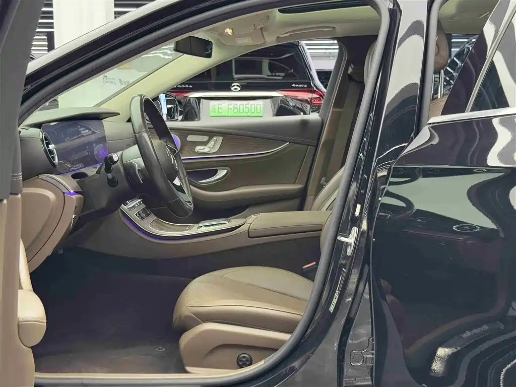 Mercedes-Benz Mercedes-Benz E 350 e L 2022 - thumbnail 5