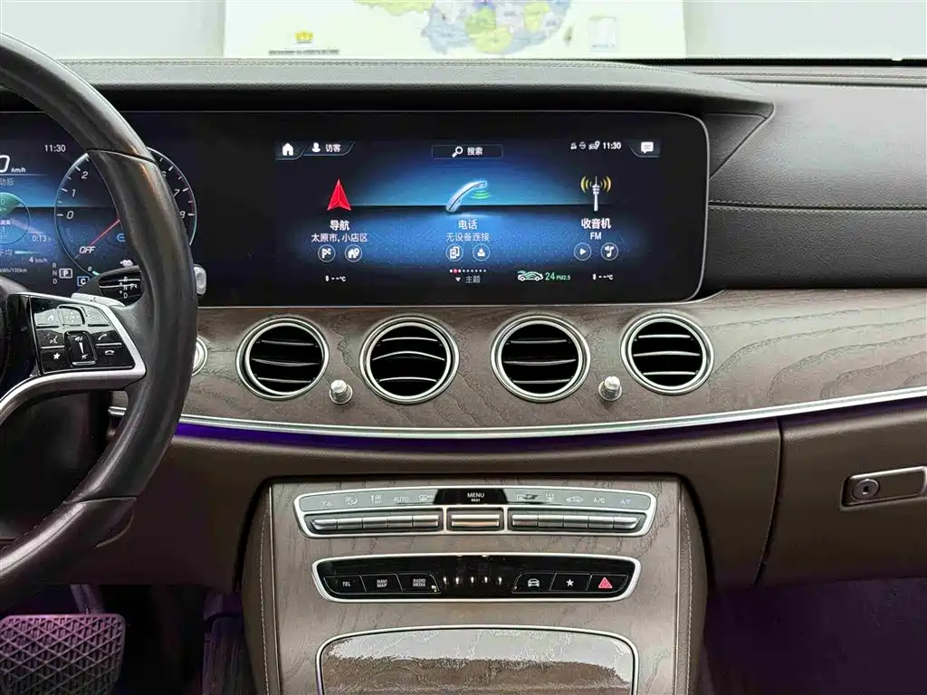 Mercedes-Benz Mercedes-Benz E 350 e L 2022 - thumbnail 9
