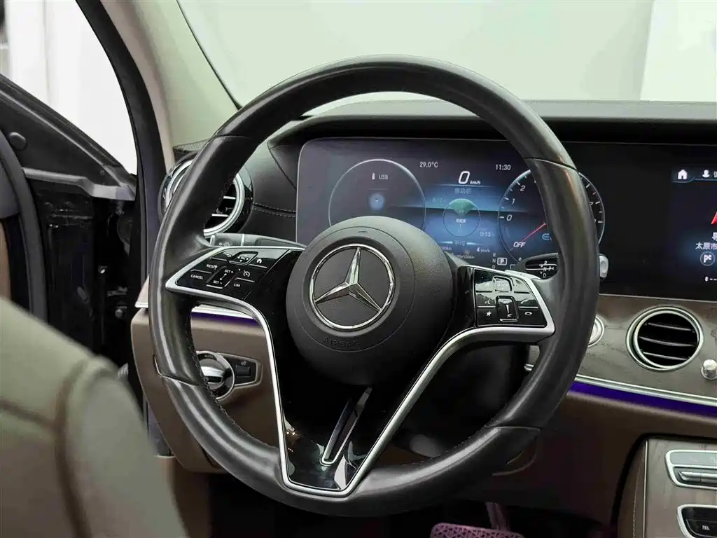 Mercedes-Benz Mercedes-Benz E 350 e L 2022 - thumbnail 10