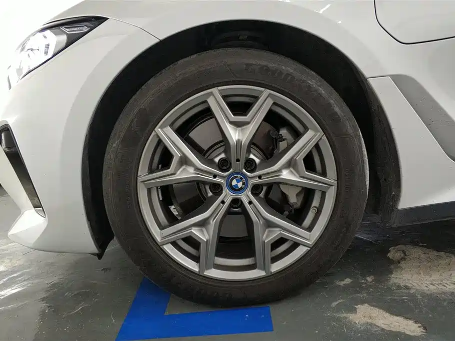BMW BMW i3 eDrive 35 L 2023 - thumbnail 6