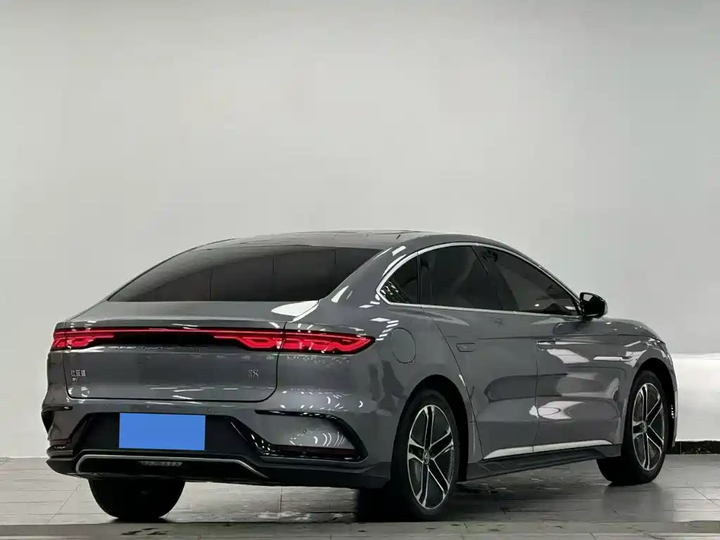 BYD Han EV 605KM FWD Prestige Edition 2024 - thumbnail 4
