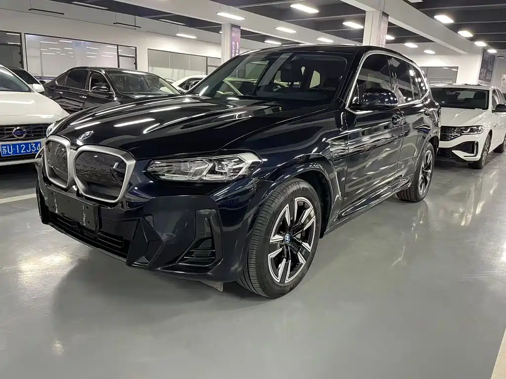 BMW BMW iX3 2024 Leading Edition 2024 - thumbnail 3