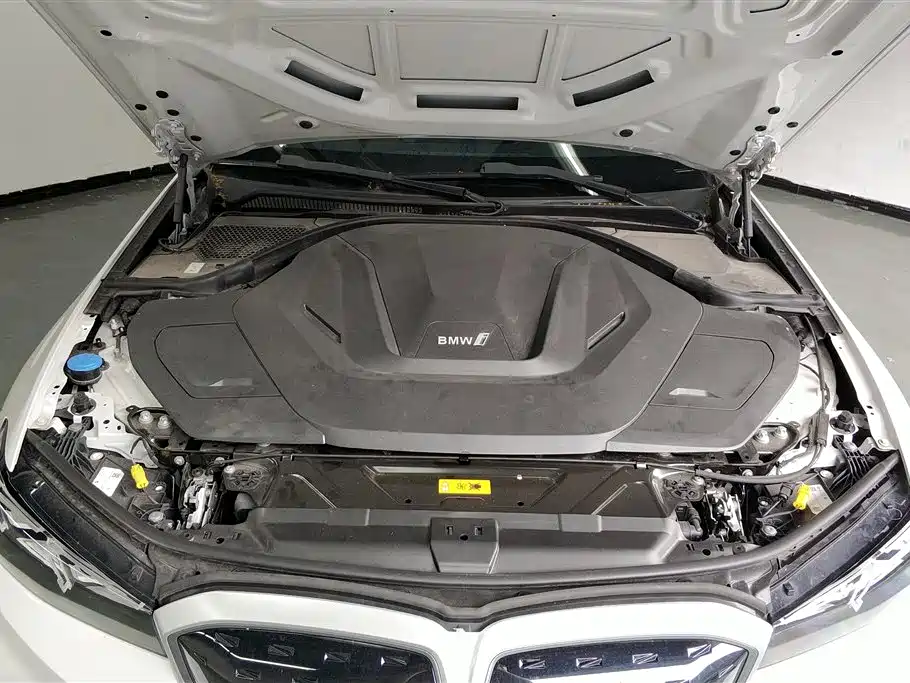 BMW BMW i3 eDrive 35 L 2023 - thumbnail 10