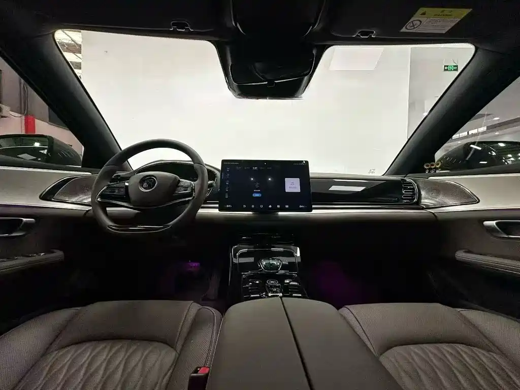 BYD Han EV 605KM FWD Prestige Edition 2024 - thumbnail 7