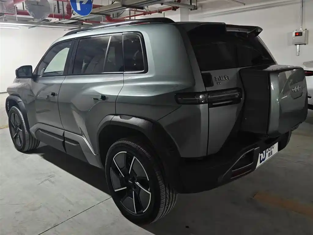 Fang Cheng Bao Titan 3 2025 501KM AWD Ultra 2025 - thumbnail 4