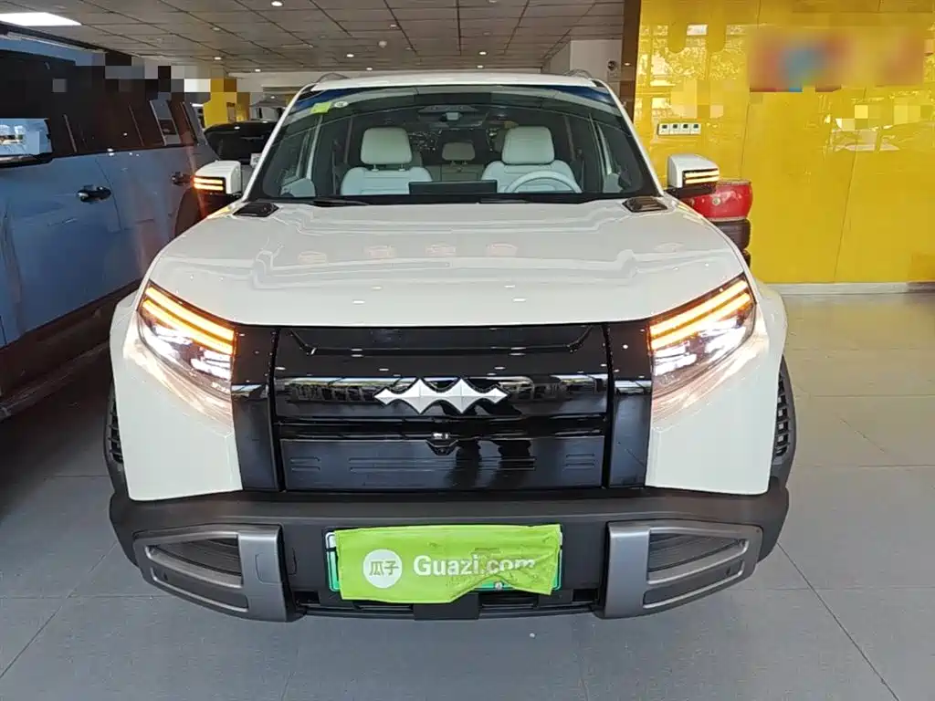 Fang Cheng Bao Taycan 3 2025 501KM RWD Ultra 2026 - thumbnail 3