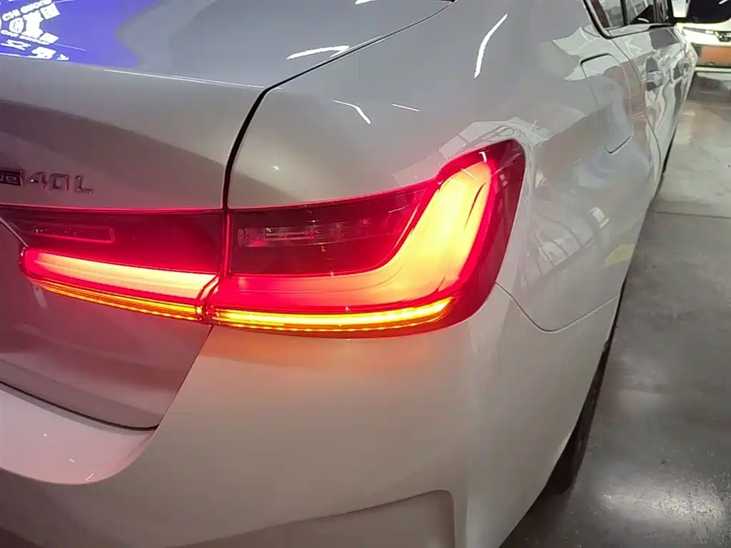BMW BMW i3 eDrive 40 L Night Edition 2024 - thumbnail 8
