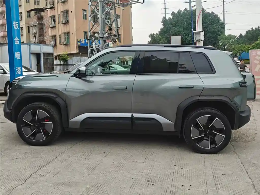 Fang Cheng Bao Titan 3 2025 501KM AWD Ultra 2025 - thumbnail 6