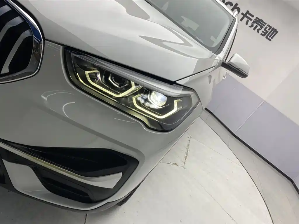 BMW BMW X1 2020 sDrive25Li Leading Edition 2020 - thumbnail 9