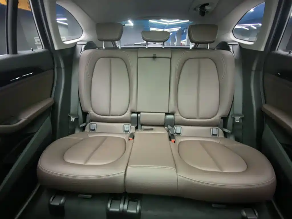 BMW BMW X1 2020 sDrive25Li Leading Edition 2020 - thumbnail 21