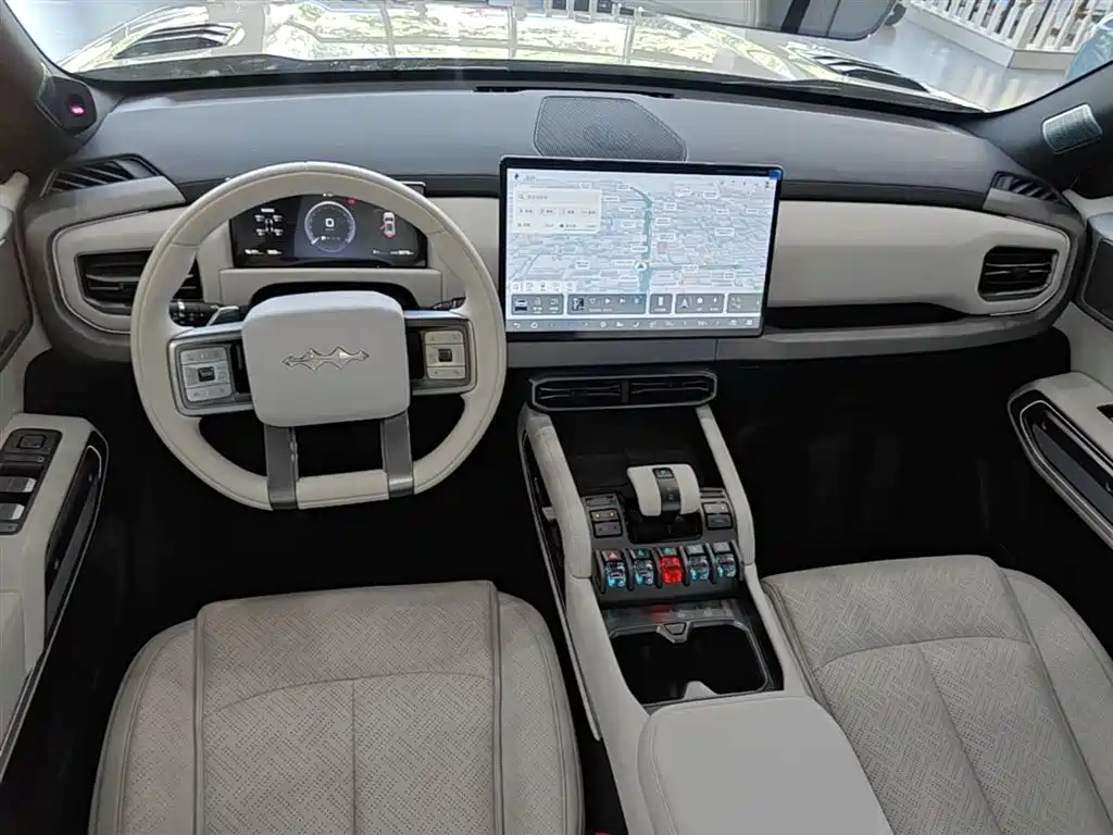 Fang Cheng Bao Taycan 3 2025 501KM RWD Ultra 2026 - thumbnail 10