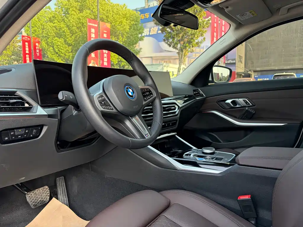 BMW BMW i3 2024 eDrive 35 L 2024 - thumbnail 6