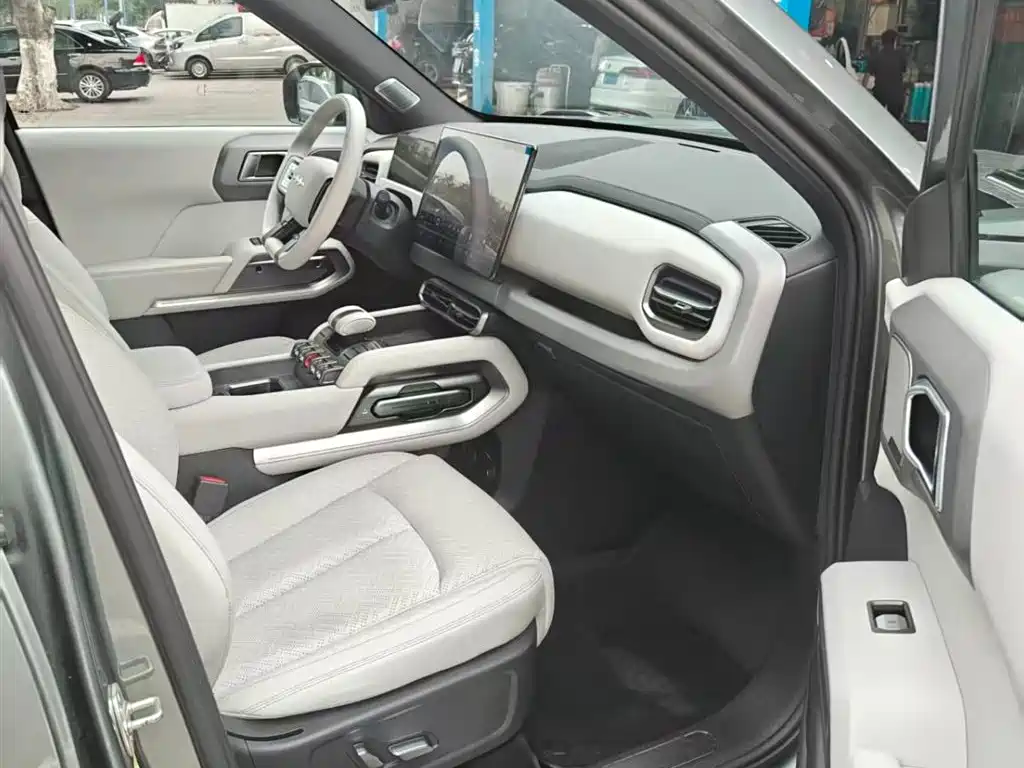 Fang Cheng Bao Titan 3 2025 501KM AWD Ultra 2025 - thumbnail 16