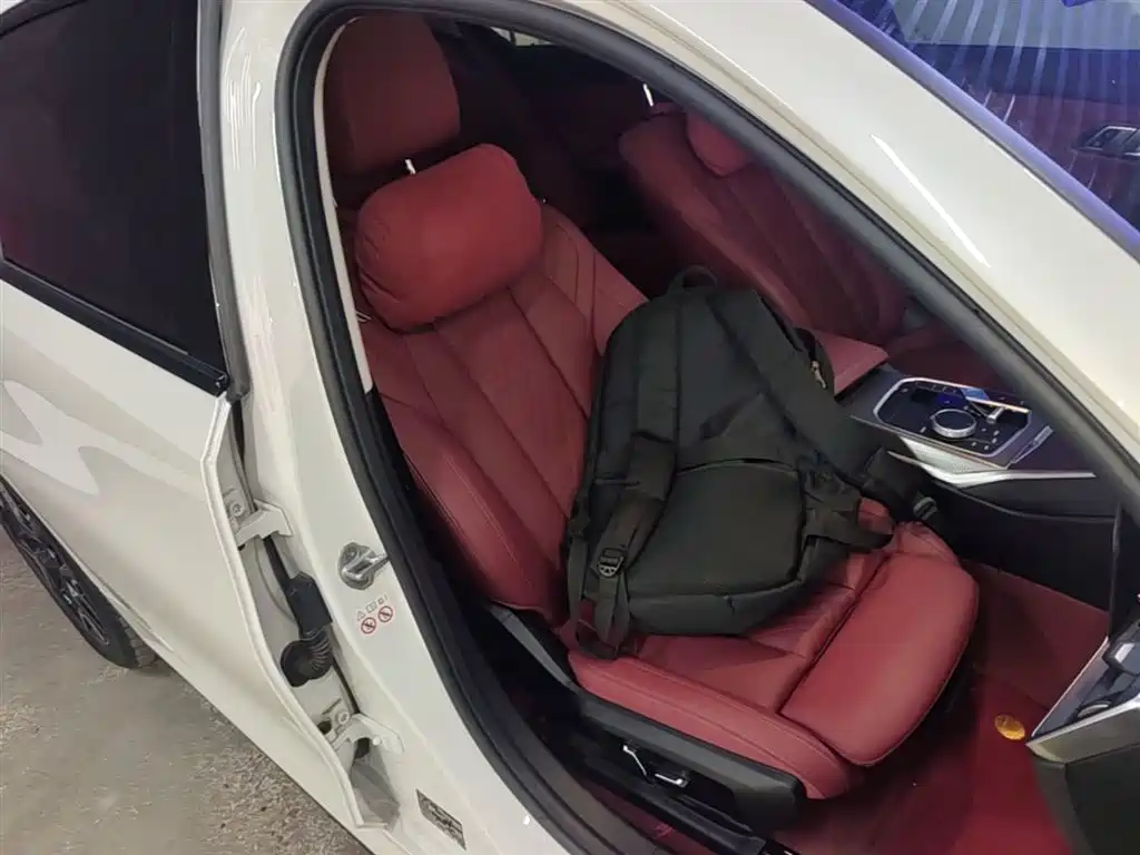 BMW BMW i3 eDrive 40 L Night Edition 2024 - thumbnail 25