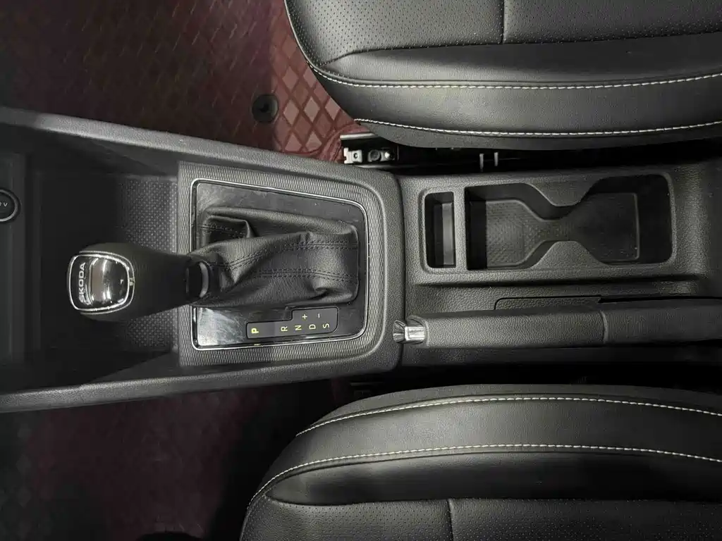 Skoda Skoda Kamiq 2021 1.5L Automatic Comfort Edition 2021 - thumbnail 8