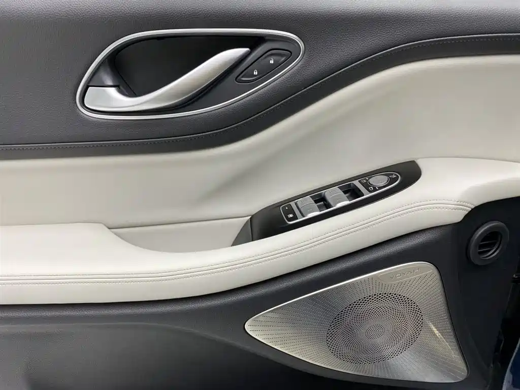 Voyah Voyah Dreamer 2025 PHEV AWD Flagship Kunpeng Edition 2025 - thumbnail 29