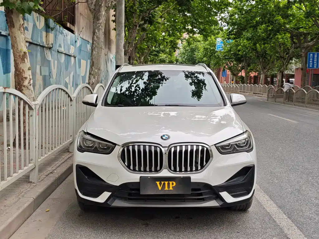 BMW BMW X1 2022 sDrive25Li Leading Edition 2022 - thumbnail 2