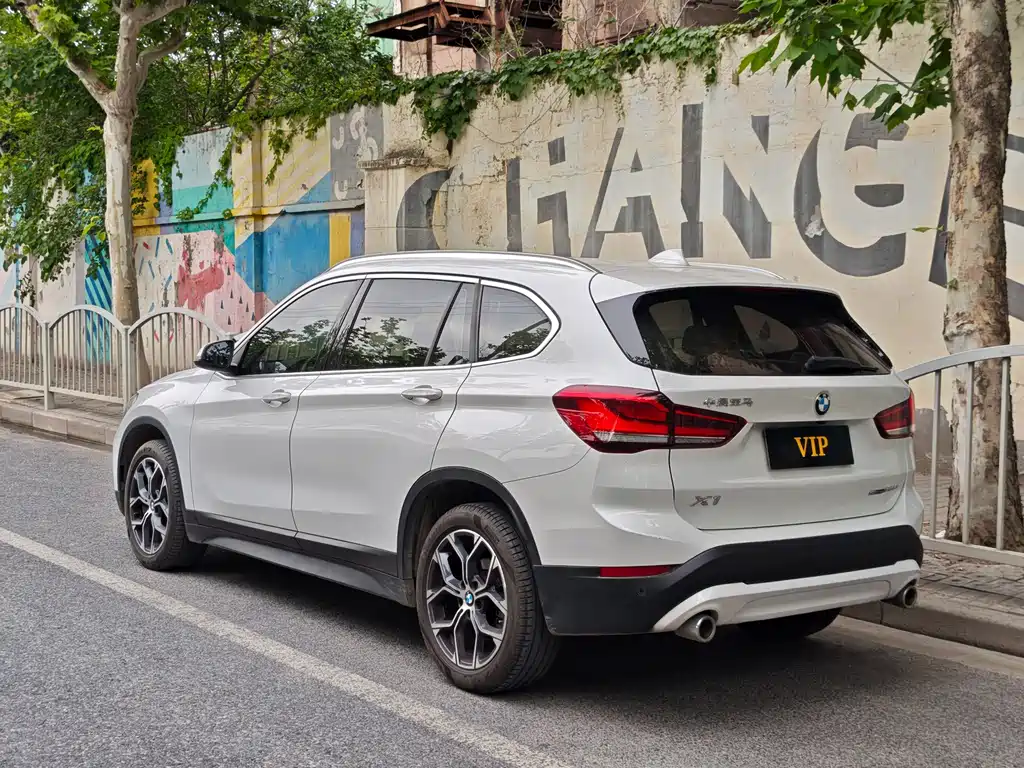 BMW BMW X1 2022 sDrive25Li Leading Edition 2022 - thumbnail 5