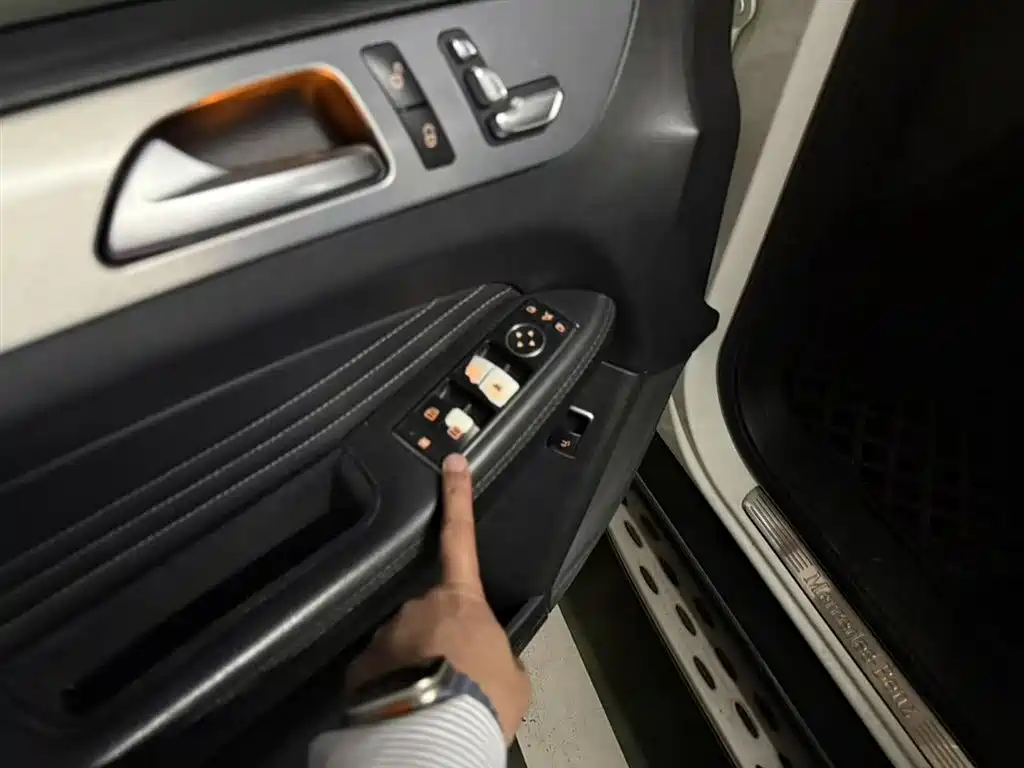 Mercedes-Benz Mercedes-Benz GLE Coupe 2015 GLE 320 4MATIC 2016 - thumbnail 4