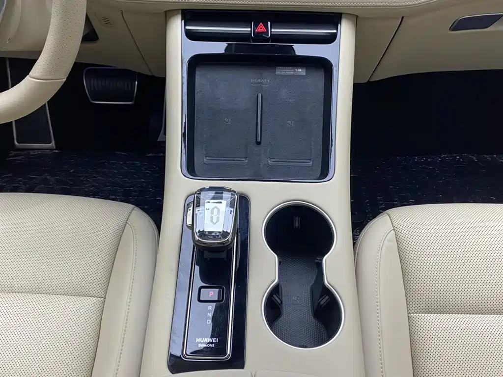 AITO AITO M5 2024 EREV Max RS AWD Advanced Intelligent Driving Edition 2024 - thumbnail 22