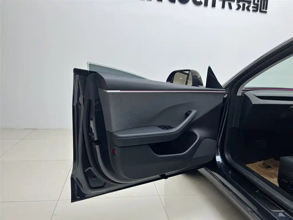 Tesla Tesla Model 3 2023 Rear-Wheel Drive 2024 - thumbnail 12