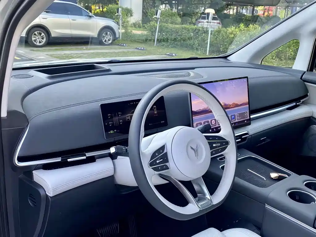 Voyah Voyah Dreamer 2025 EV AWD Flagship Qiankun Edition 2024 - thumbnail 6