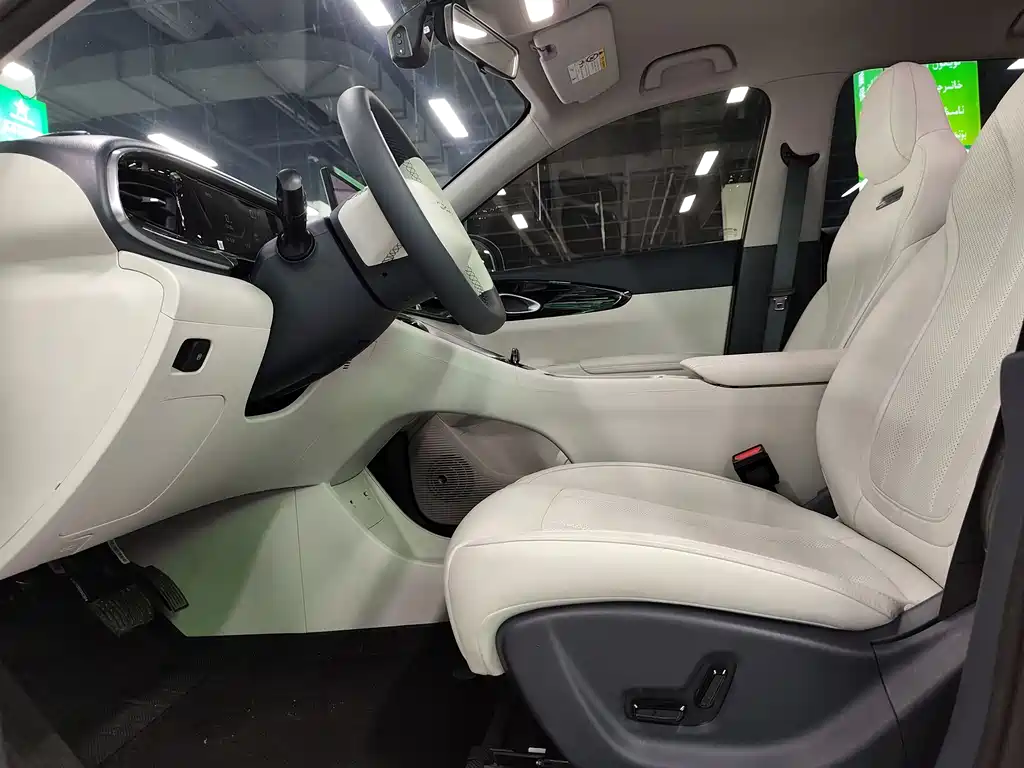Geely Galaxy Geely Xingyuan 2025 UP 410km Exploration Edition 2025 - thumbnail 4