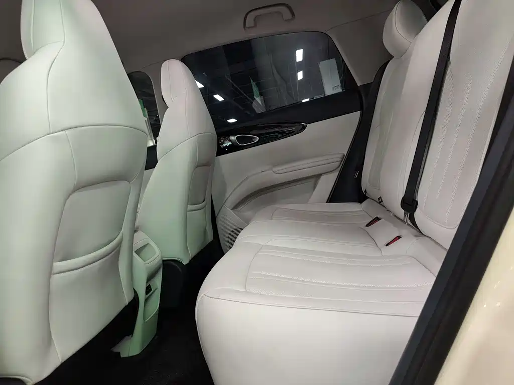 Geely Galaxy Geely Xingyuan 2025 UP 410km Exploration Edition 2025 - thumbnail 6