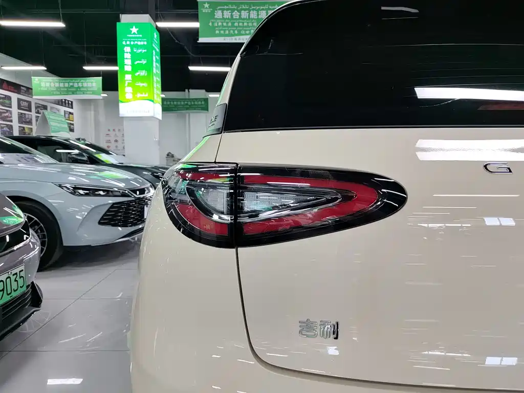 Geely Galaxy Geely Xingyuan 2025 UP 410km Exploration Edition 2025 - thumbnail 16