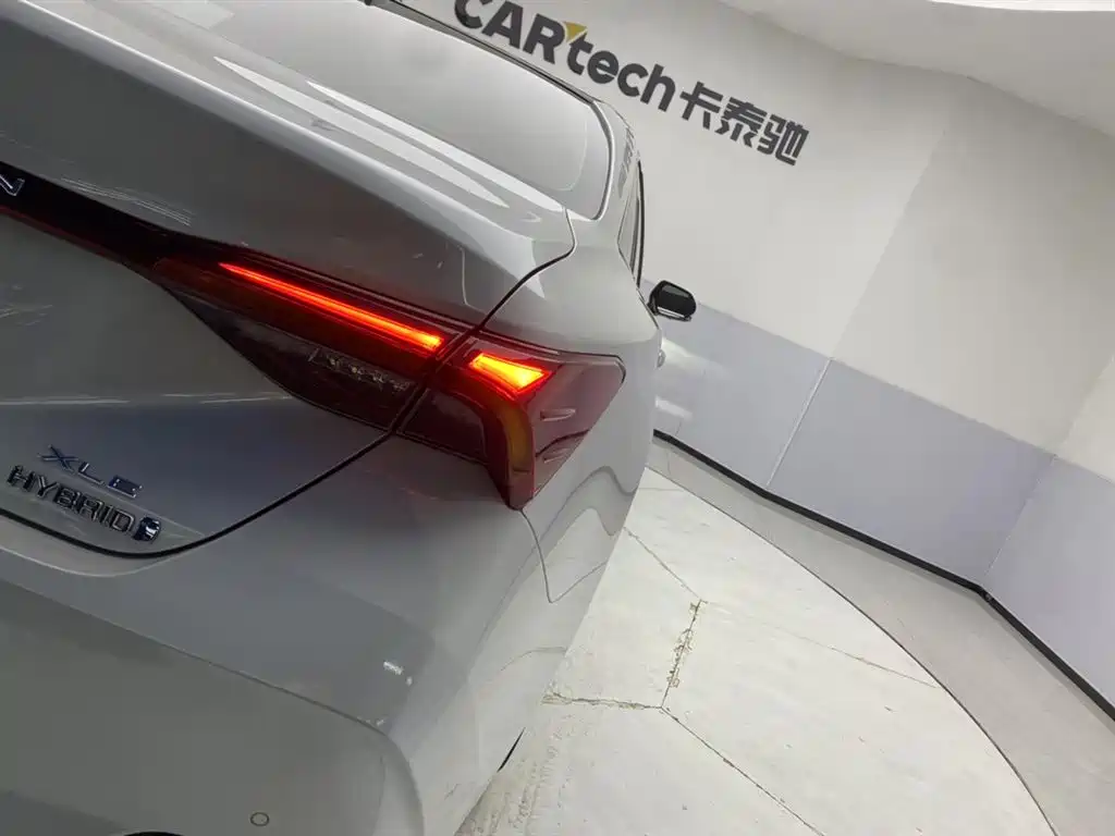 Toyota Avalon 2023 Hybrid 2.5L XLE Premium Edition 2024 - thumbnail 10