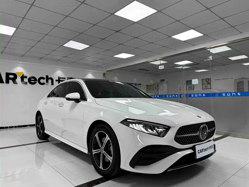 Mercedes-Benz Mercedes-Benz A-Class 2024 A 200 L Fashion 2024 - thumbnail 2