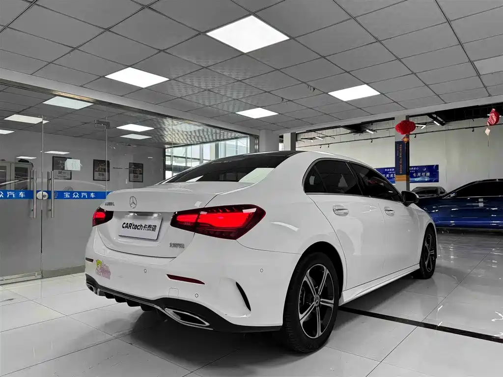 Mercedes-Benz Mercedes-Benz A-Class 2024 A 200 L Fashion 2024 - thumbnail 4