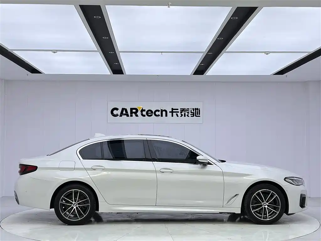 BMW BMW 5 Series 2022 Facelift 525Li M Sport Package 2022 - thumbnail 4